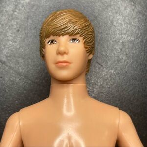 Justin Bieber Singing Doll from 2010  Sings